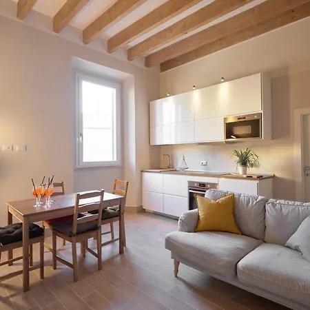 Coast House 3 Apartman *